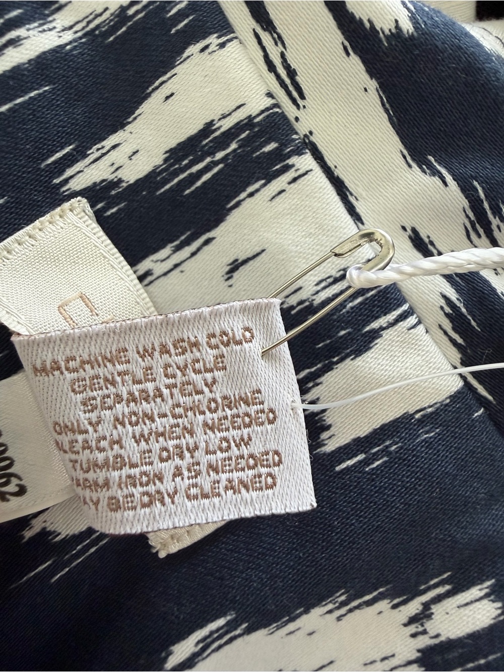 NWT Chico’s Eileen Ikat Blazer Midnight Navy White Size 2 (12-14) - Picture 5 of 6